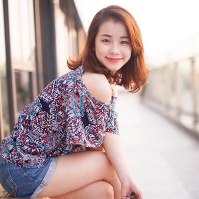 青森住み26歳です♀最近転売にハマってます! 気になる方は、是非DM待ってます! 因みにバイナリー配信は⬇️のラインです。