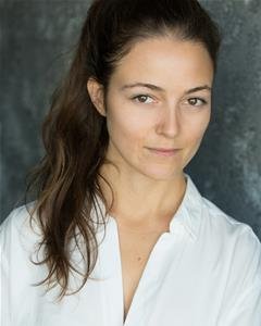 Actor and Voice Over (with Home Studio) Drama Studio London 2019 Graduate 5’4” London/Norfolk based British Aussie Seeking Representation