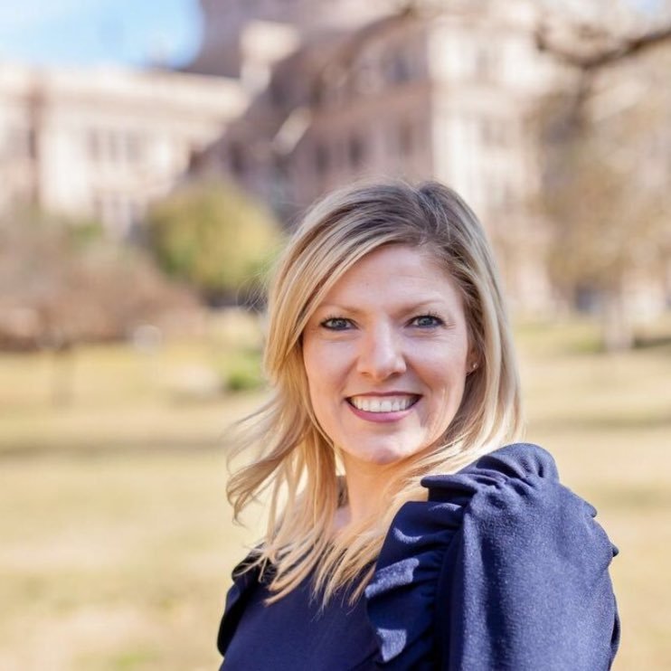 wife. mom. @TexasHHSC #1115waiver strategist.