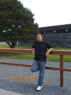 PierreVillarea4's profile picture. accent