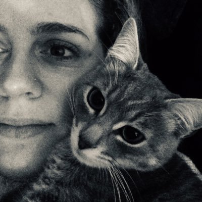 social content creator per professione. gattara e divoratrice di libri nel tempo libero.