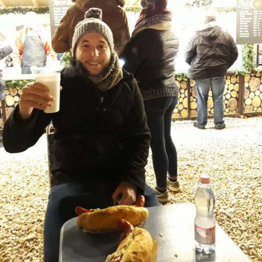 Josemi_blo's profile picture. Intentando catapultarme a la desdicha, me desprendí hacia el éxito.