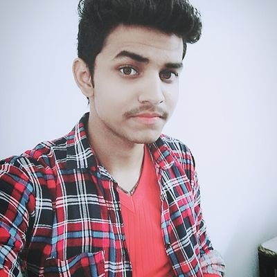 AmitShu09989573's profile picture. singing