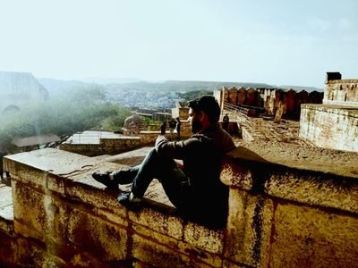 Mohitya84500918's profile picture. Student