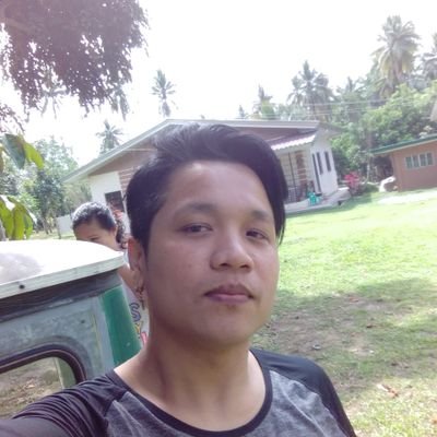 I'm proud na bisexual ako ipagsisigawan kuyan sa buong mondu hehehehe bsakol talaga ay sa buong universe rather hahahaha and I think you