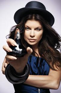 OutspokenFergie's profile picture. Além dos cd’s do Black Eyed Peas, Fergie e bolsa, vieram os dois lançamentos da marca, o Outspoken By Fergie – perfume e loção.