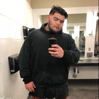 | Family 🙏🏽| Fitness🏋🏼♂️ | | 2K18 Silverado🔴 | 06 SRT 🎱| | CSUF 🐾 | Construction Management 🚧 |