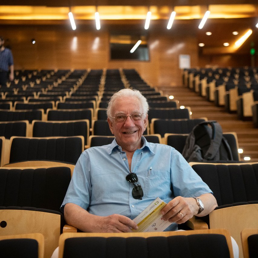 ernesto_goya's profile picture. Producción  en Ópera Periférica