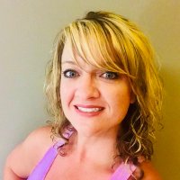 Traci Smith - @LadybugTweetie Twitter Profile Photo