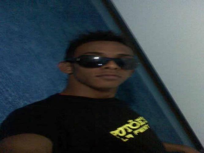 Raffaellimaa's profile picture. daki a pouco