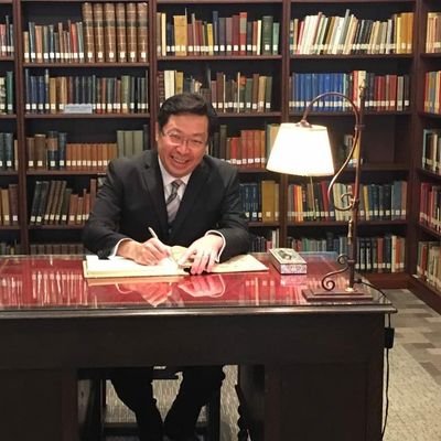 SmartEdu's profile picture. Award winning International School consultant