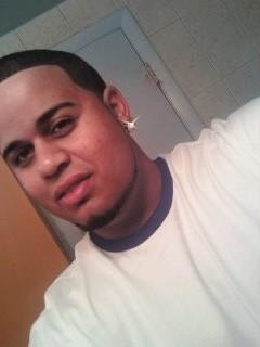 Iput_uon813's profile picture. 