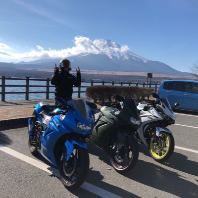 NINJA250Rに乗ってます✌️よろしくお願いします！大学まで1時間半かけてバイクで通ってます😂宮ケ瀬付近通るので見かけたらv(･∀･)yaeh!よろしくです😂