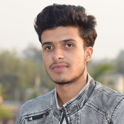 Apne Ehbaabo Mai Hasil Na Huwa
Chain Mujhe
Mutmayeen Dil Hai Bohat Jab Se
Alag Baitha Hu.
