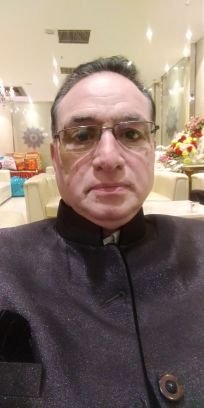DineshChanderM5's profile picture. 