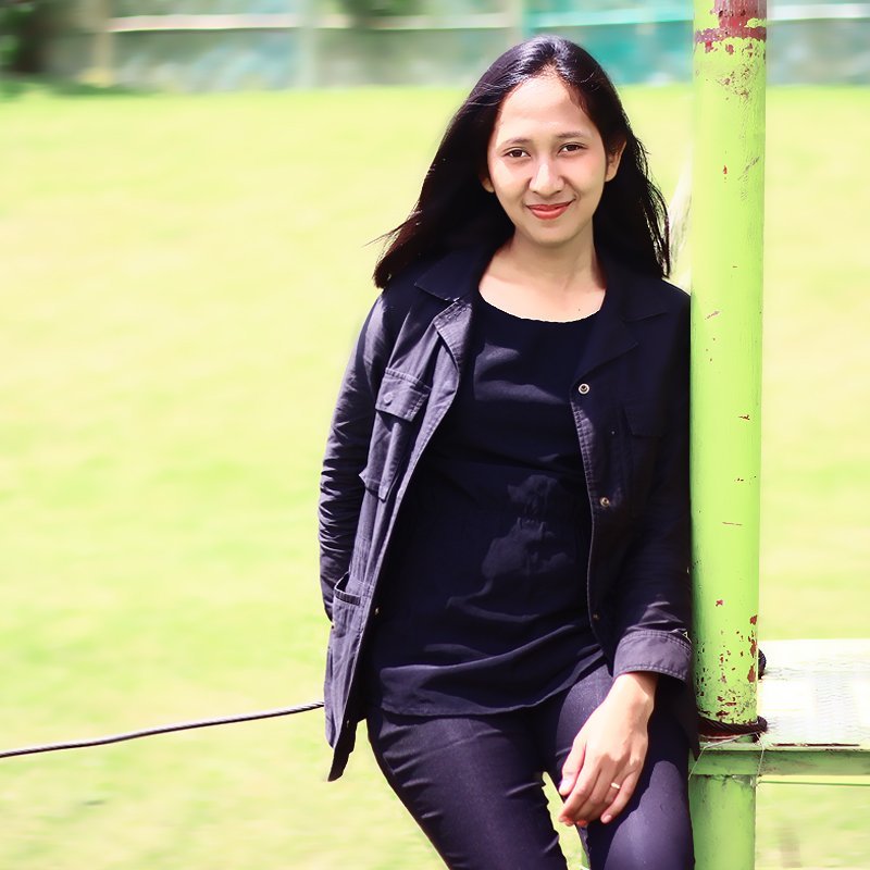 adelhtb's profile picture. simple girl