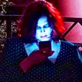 Phone #Zombies Attack! A Josh Hoffman Film ( @UnderKnifeMovie @EyeTanic ) Seen in Japanese anthology #TETSUDON #鉄ドン 4 MINS●FUN! On #AMAZONPRIME and @TROMAnowApp