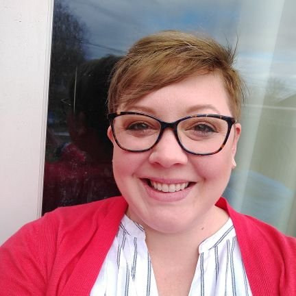 CptKitten's profile picture. Once upon a time I was a punk kid living the Oly lowlife. Now I'm married, a mom, and have two cats, but pop-punk is still 🖤