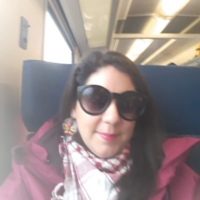 JavaCabbada's profile picture. Regala tu sonrisa a quien la merezca, tu amor a quien lo valore, tus lágrimas a quien te acompañe y tu vida a quien te ame. =D