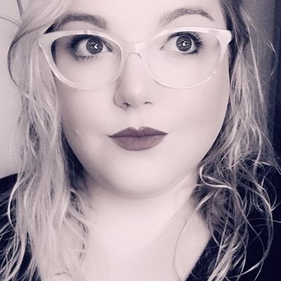 ceramicheart's profile picture. 🌈💕👩🏻‍🎤🤓