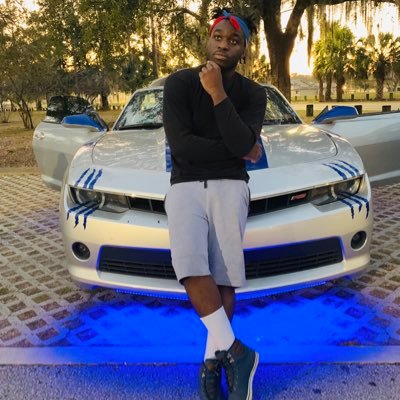 Born in Haiti I'm also a haitian rapper I'm a songwriter I try my best erryday To be successful in life