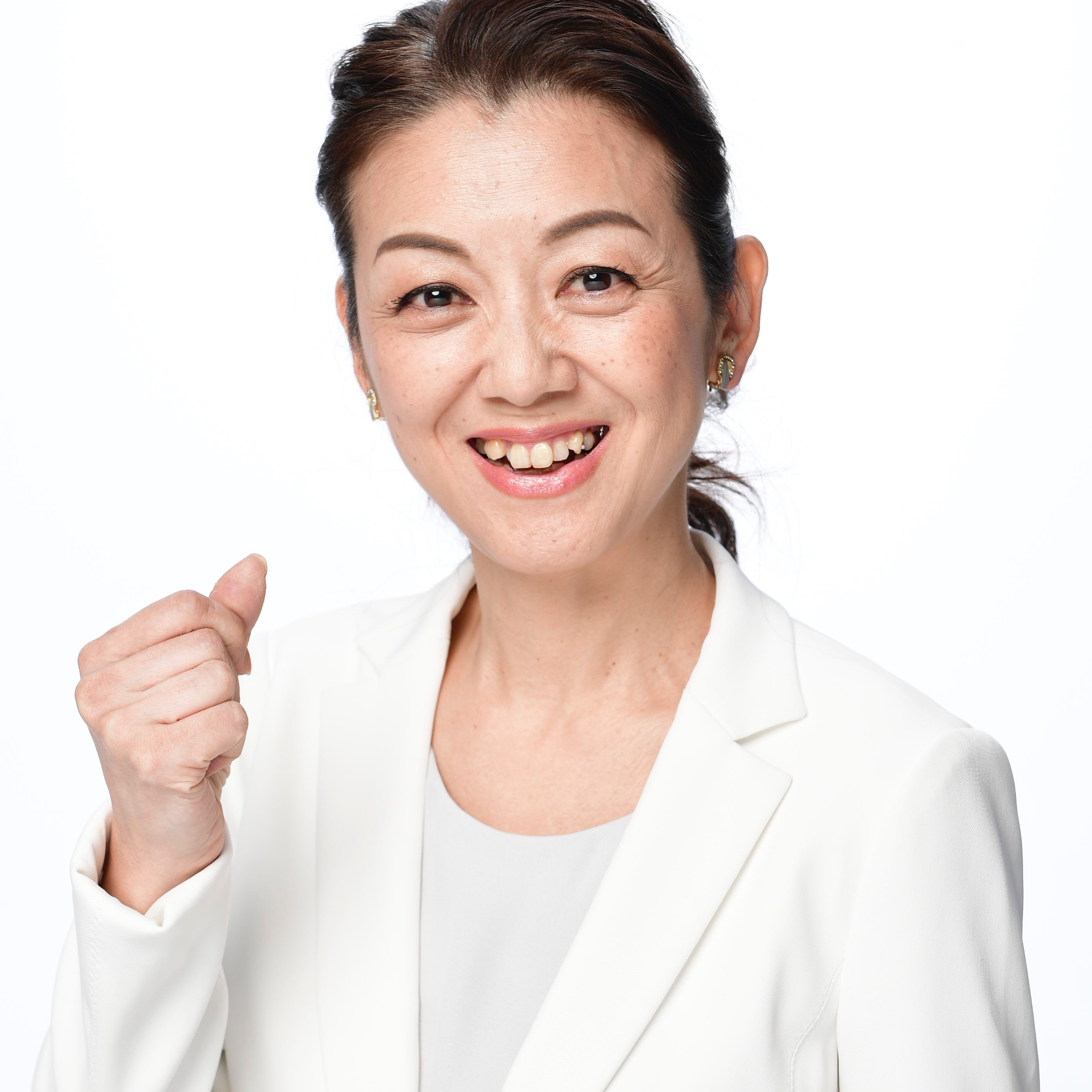 YoshimiSasada's profile picture. 30年前に大阪西区で企画会社を開業し、様々なプロデュースを手がける。社会貢献の一環として、また自身のライフワークである教育支援に取組み、特に障がい児サポートは教材開発や教育研究者として講演などを行う。