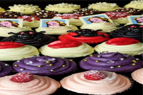 CoxCookiesCake's profile picture. Patrick Cox & Eric Lanlard's sexy new chic bakery in Soho ... suggestive & sweet!