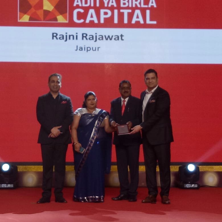 RajniRajawat's profile picture. Insurance & investment advisor