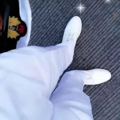 PrekemeEbi's profile picture. #teamdarkskin
BY boi
zero worries
team realmadrid_ hala madrid
sailor_ naval boiz do it beta......!chieee