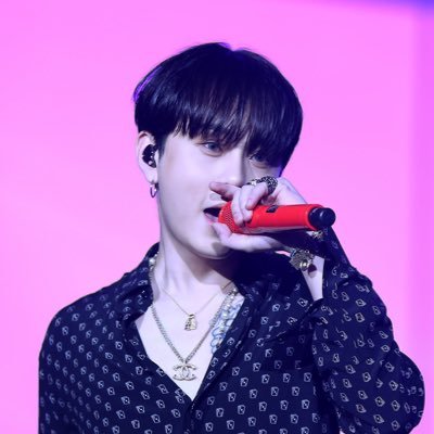 hiton814's profile picture. light💡