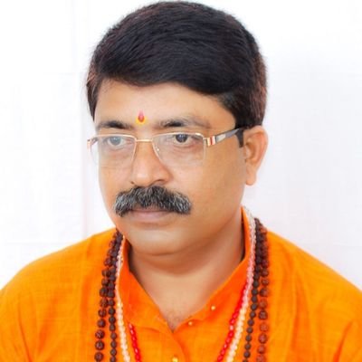 Ph.D in astrology. Jyotish Guru Professor, specialised in Krishnamurti System and Vastu.