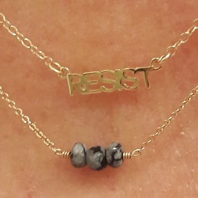 thizizliz's profile picture. Happy Grammy. NO DMs. I will block you. #Atheist . #Resister,   Life Long (68 years)  Left Wing Liberal. 🌊🌊🌊San Bernadino County