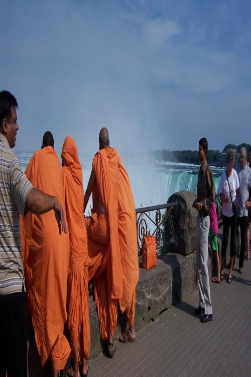 TRACEYHOBOFLORI's profile picture. own HOBO FLORIST, OSWESTRY. MARRIED TO ALLAN AT NIAGRA FALLS, CANADA. LOVE BILL BRYSON MASH 4077, BERLIN, POLAND