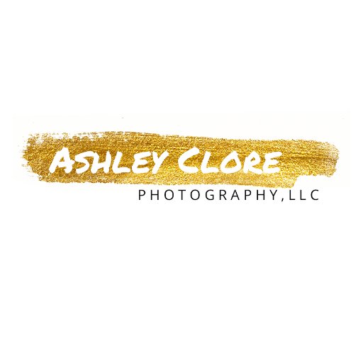 Hey! I'm Ashley Clore and I'm happy to meet you! I'm a storyteller and personal brand photographer based in Southeast Michigan. Get to know me!