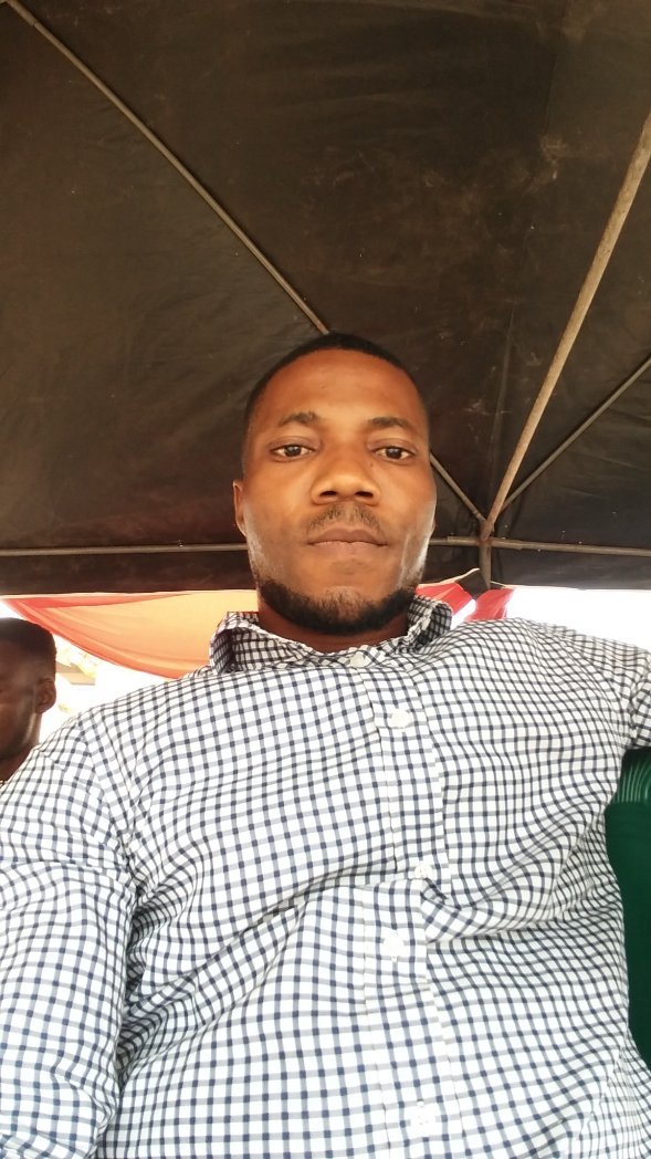 adim_rich's profile picture. life is beautiful