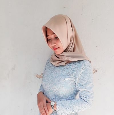 ratriardiani's profile picture. Acupuncture Therapist