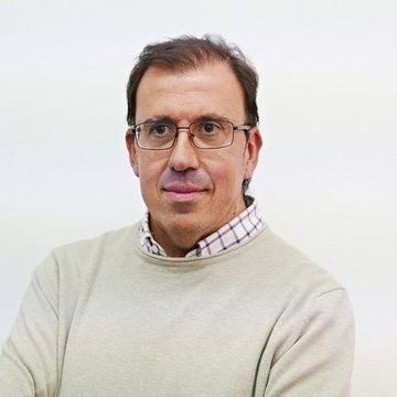 Capital Radio. Periodista. Otra vez aquí... sintonizanos 103.2 FM. Economía, biotech y pádel