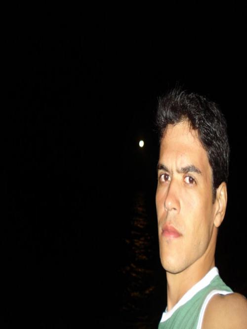Sou Praticante de Taekwondo e adoro novos amigos