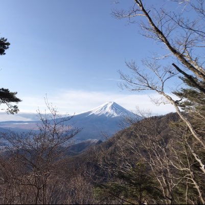 🏔蛍雪の友 峻嶺に集う🏔 創部12年目防衛医大山岳同好会アカウントです。オールシーズン安全に楽しむ登山者の育成を目指しています。ボルダリング、クライミング、沢登り、キャンプ、講習会、活動範囲を拡大中！日々成長！部員募集中！