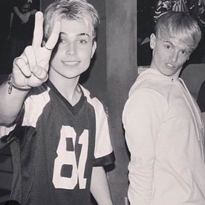 I’m in love with a band called roadtrip and I ship Jacklyn rykey and brandy 🌵🙈👾🐝☘️