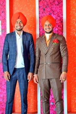 NavPann67487624's profile picture. HEDONIST ♠️