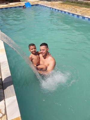 Tento me dar bem com todas as pessoas,mas também não forço a amizade