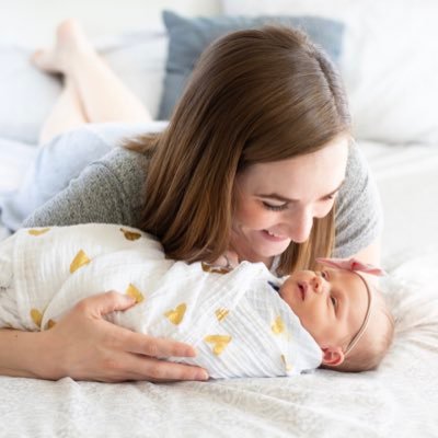 CaeDavis1119's profile picture. Take your candle, and go light your world. ESFP. OH✈️TX. she/her