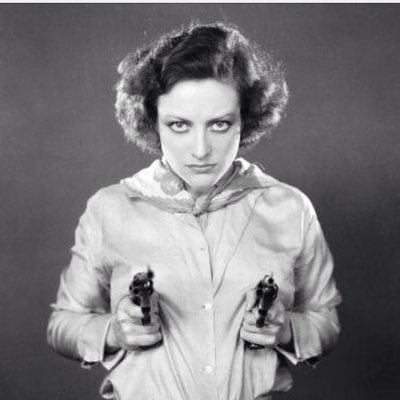 maryannmalarkey's profile picture. Mom, office manager, and devourer of mystery novels and TV shows. #cozy #suspense #noir #thriller #binder