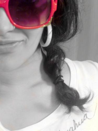 yasmim_133's profile picture. 