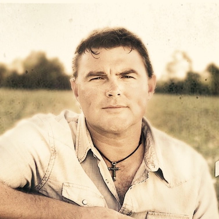 DanielSextonMus's profile picture. Singer/Songwriter   daniel@danielsextonmusic.com