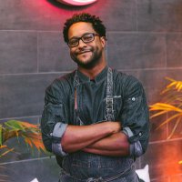 Nigel P. Henderson (@nigelwithdknife) 's Twitter Profile