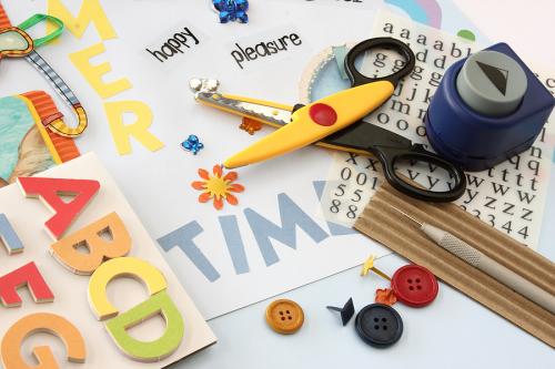Hi, I'm a stay at home mom. I love meeting fellow scrapbookers! Checkout the link in my profile; love to hear your feedback