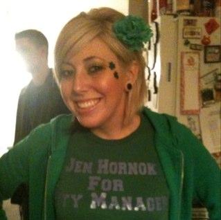 farvalove's profile picture. I don't eat meat. I do hair. I love my dog.  I really enjoy slurpees.  Oh, and I'm a good friend.  I retweet things that make me think.