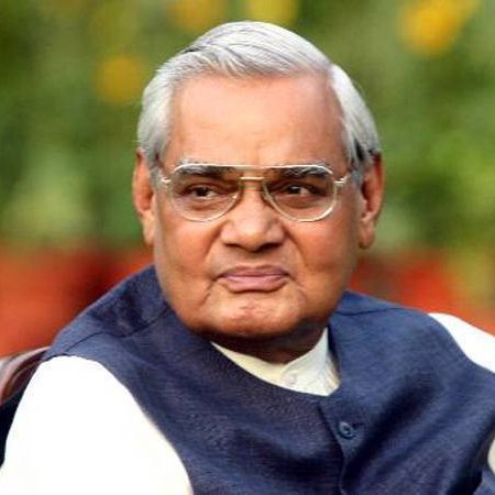 All About Atal Ji's Poetry. He was an Indian politician and poet.
मैं जी भर जिया, मैं मन से मरूं, लौटकर आऊंगा, कूच से क्यों डरूं?
(25 Dec'1924 -16 Aug'2018)